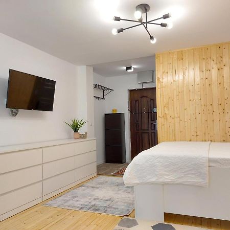 Studio 22 Craiova Esterno foto